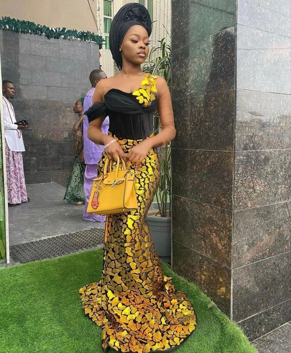 Ankara Short Flare Gowns 2 466x760 - Ankara Short Flare Gowns: 30+ Latest  and Trending Styles For Any Occasion | Jurken, Kleding