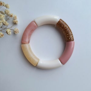 Bracelet jonc élastique en perles tubes incurvés acrylique Rose/rose marbré
