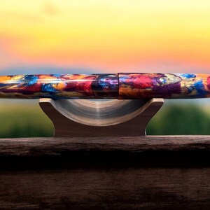 Omnicolor (3) - Barrington Model - Handmade Artisan Fountain Pen imagem 3