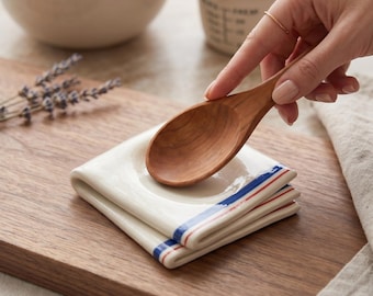 Handmade Ceramic Spoon Rest, Hand-Painted Ceramic Spoon Holder,Clay Spoon Rest,Kitchen Decor,Ceramic Spoon Holder, Kitchen Gift, Mothers Day