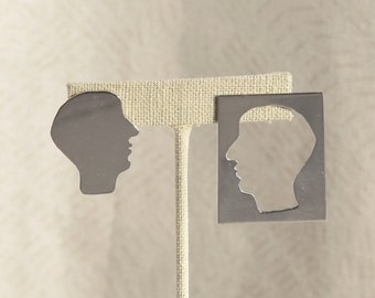 Seltene Ohrringe vom Künstler Rick Oginz, Silver, Face Design