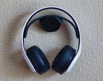 Headphone mount