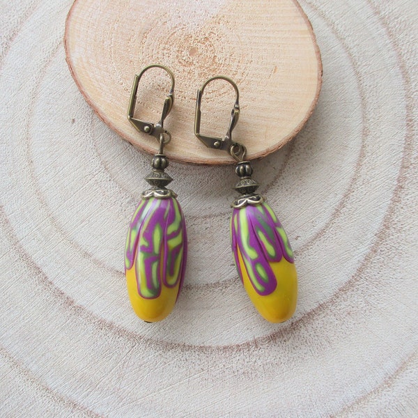 boucles d’oreilles grande olive jaune violet, choix dormeuse bronze ou crochet ou clip à vis, bijou fantaisie unique, créatrice française