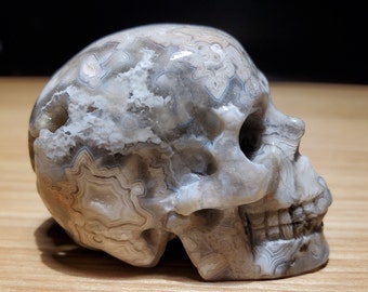 2.0" CRAZY LACE AGATE Carved Crystal Skull Healing Realistic Natural Gemstone Carving