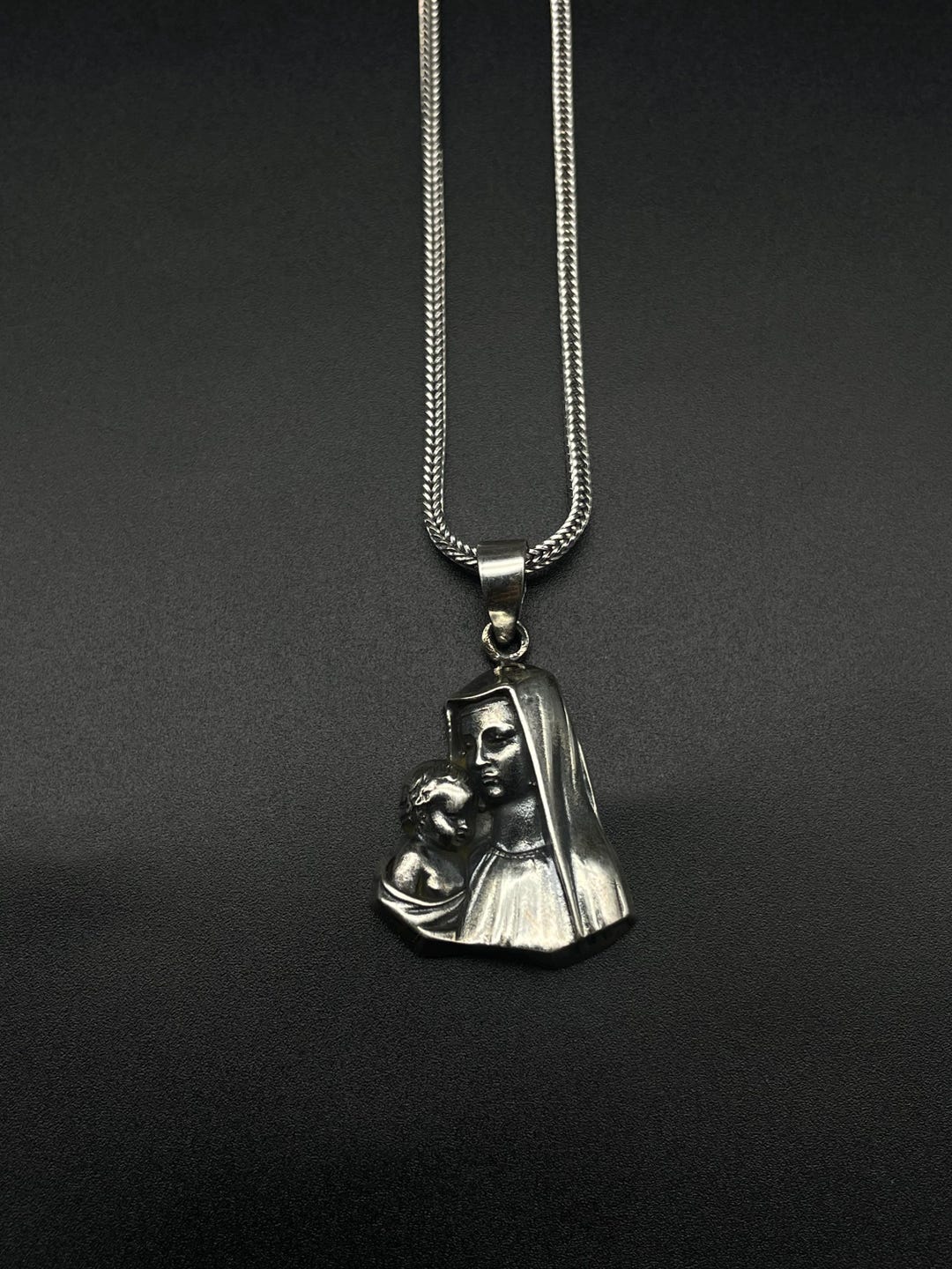 925 Sterling Silver Virgin Mary and Baby Jesus Pendant Necklace ...
