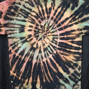 Reverse Tie Dye t-shirt - Adult Small