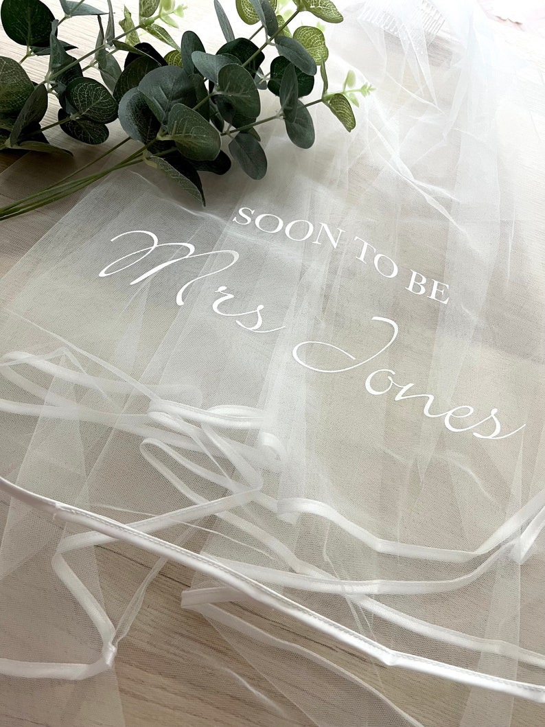 Personalised Soon to be Mrs Hen Party Veil for the Bride to Bes Hen Do Wedding Gift for the Future Bride Bild 2