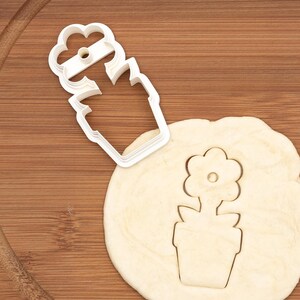 Flower in the Pot Cookie Cutter, Clay Cutter, Jewellery, Earring Making, Fondant Clay Cutter, wedding favor C012