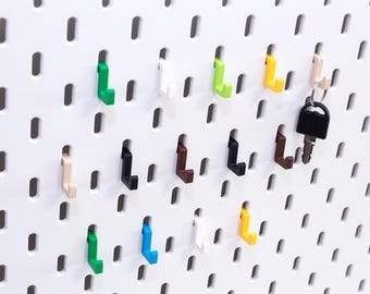 10 mini ganchos para panel perforado IKEA Skadis, ideales para almacenaje, oficina, garaje, manualidades y costura.
