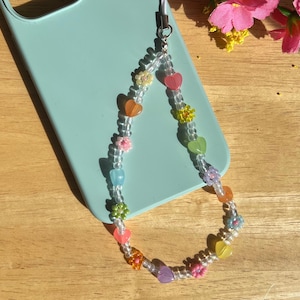 Beaded Flower & Heart Phone Strap: Colorful Mobile Charm