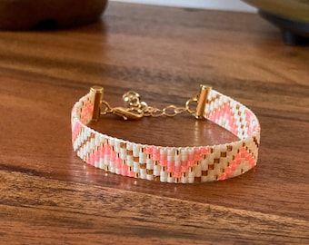 Handmade Miyuki Delica Seed Bead Bracelet: Pink Cream & Gold