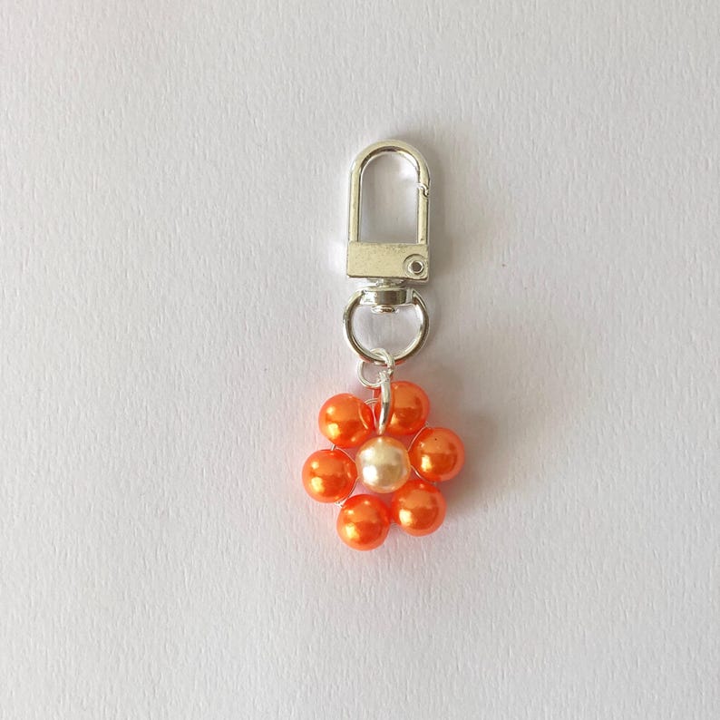 Multicolour Daisy Bag Charms, Beaded Flower Keychain, Cute Flowers