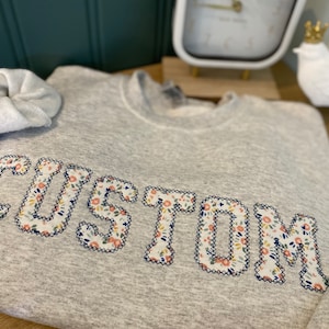 Custom Embroidered Appliqué Sweatshirt, personalized Christmas gifts, trendy sweatshirts