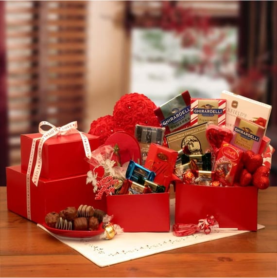 Valentine gift boxes for him discount
