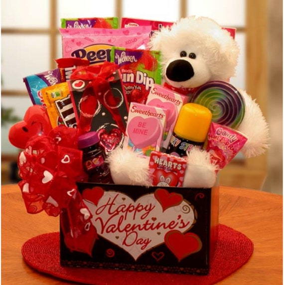 Valentines day gift baskets for her discount