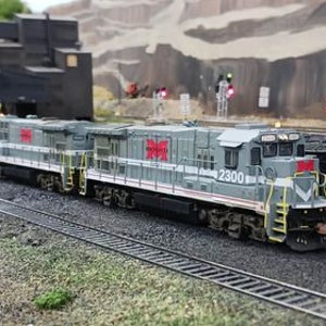 HO Scale GE B23-7R Super-7 Locomotive Shell image 2