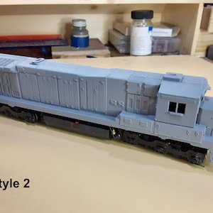 HO Scale GE C30-7R Super-7 Locomotive Shell image 3