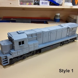 HO Scale GE C30-7R Super-7 Locomotive Shell image 2