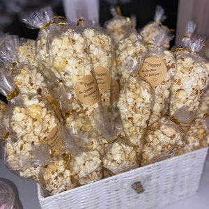 Engagement Popcorn Bags, Party Bags, Engagement Party, Bachelorette Sticker, He popped the question - 15 Bags