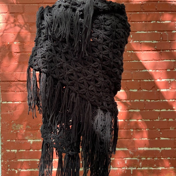 pleated shawl black