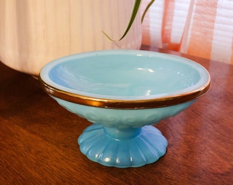 Vintage Avon Blue Glass Pedestal Soap Dish in Excellent Condition