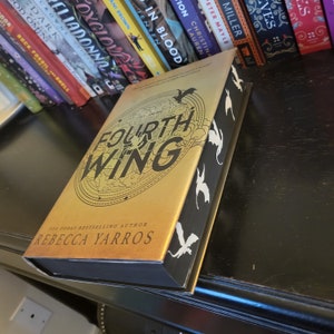 Fourth Wing l Rebecca Yarros l Sprayed Edges l Custom Made l Iron Flame