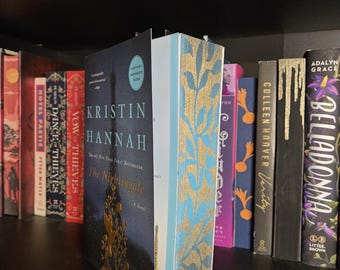 The Nightengale l Kristin Hannah l Sprayed Edges l Special Edition