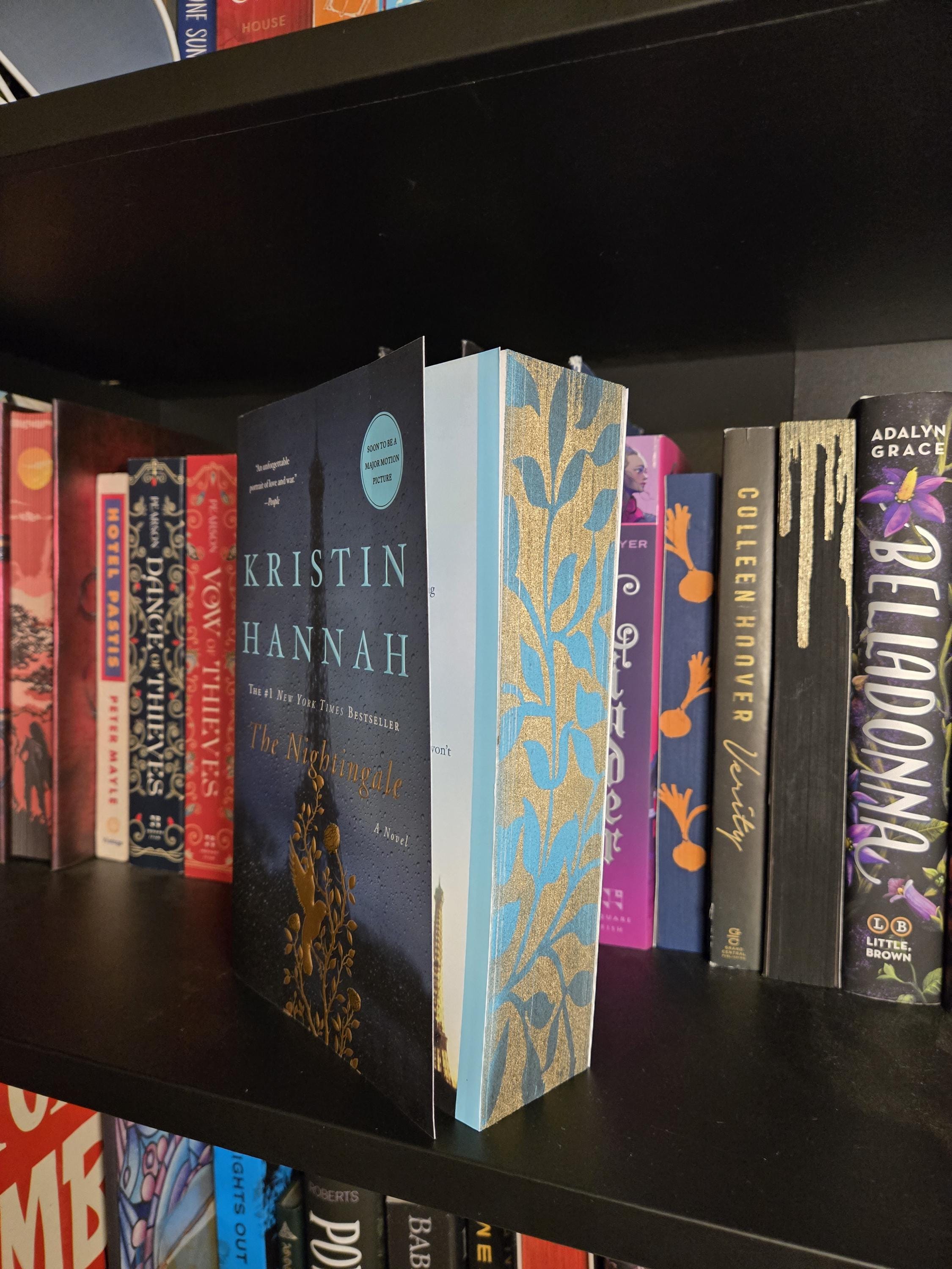 The Nightengale l Kristin Hannah l Sprayed Edges l Special Edition