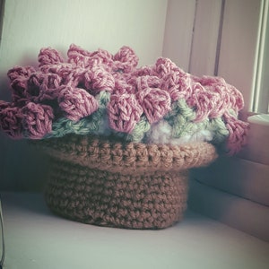 Crochet flower coasters set pattern only image 1