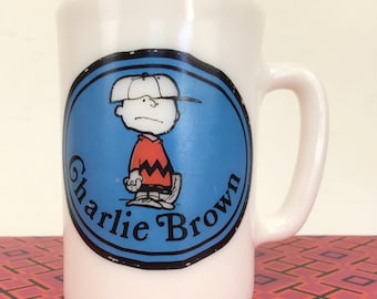 Vintage 1969 Charlie Brown Avon Peanuts Snoopy Schultz Milk Glass