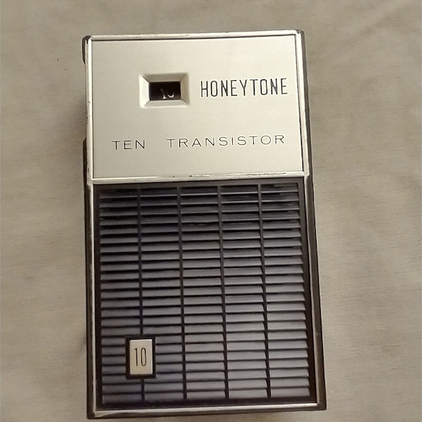 Vintage Transistor Radio Honeytone 10