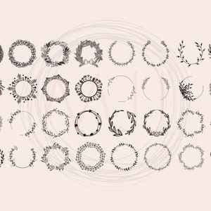 K&ouml;nnte beinhalten: Ein Set mit 30 schwarzen und wei&szlig;en floralen Kr&auml;nzen, perfekt, um Ihren Designs einen Hauch von Eleganz zu verleihen. Diese Kr&auml;nze eignen sich perfekt f&uuml;r Einladungen, Karten und andere kreative Projekte.