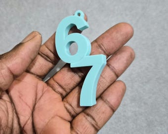 6 & 7 TikTok Craze Schlüsselhalter | Lustiger 3D gedruckter Schlüsselbund | Virales Meme Geschenk | Number 6 Number 7 Schlüsselanhänger