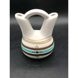 Vtg TESA Hand Painted Clay Pottery Wedding Vase Navajo Signed INM Diné Southwestern 4.25&quot; x 3&quot; x 3&quot; Excellent condition