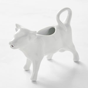 Williams Sonoma APILCO French White Porcelain Cow Creamer MOO!