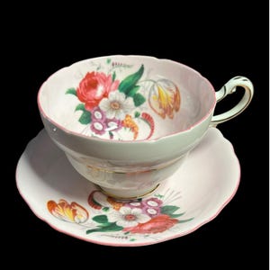 Paragon Pale Pink Floral Teacup & Saucer Double Warrant Bone China England The Queen Elizabeth and H.M. Queen Mary #23