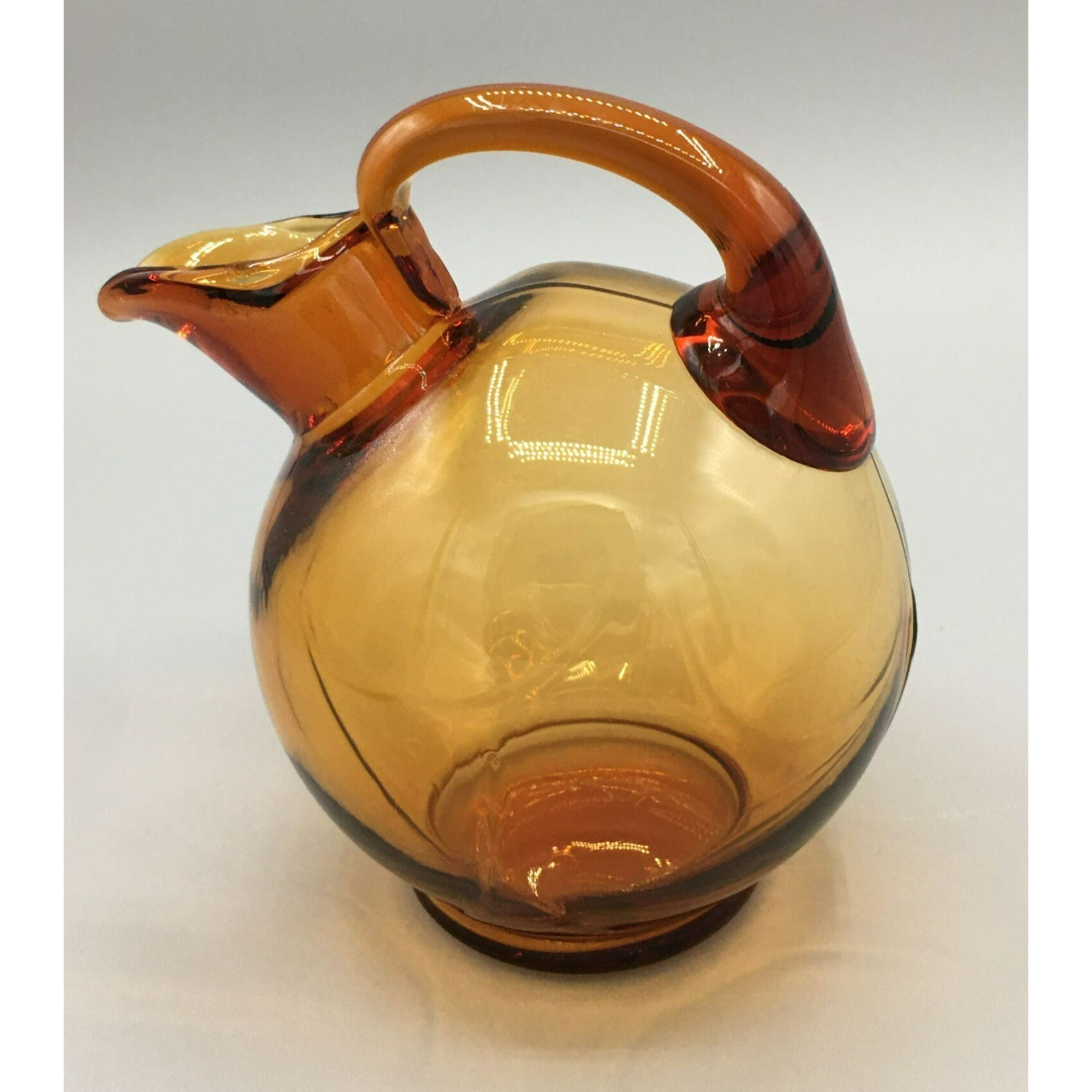 Tilted Glass Pitcher Large – Domaci