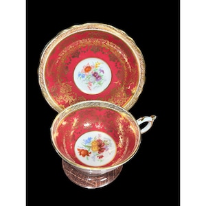 VTG パラゴン ティーカップ、ワインレッド ティーカップとソーサー フローラル モチーフ & 重厚なゴールド フィリグリー ダブル ワラント #25