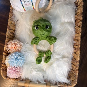 Crocheted Turtle Rattle, Turtle Baby Rattle, Crochet Turtle, Baby Toy, Handmade Boho Rattle, Newborn Baby Rattle, Turtle Baby Toy, Baby Gift