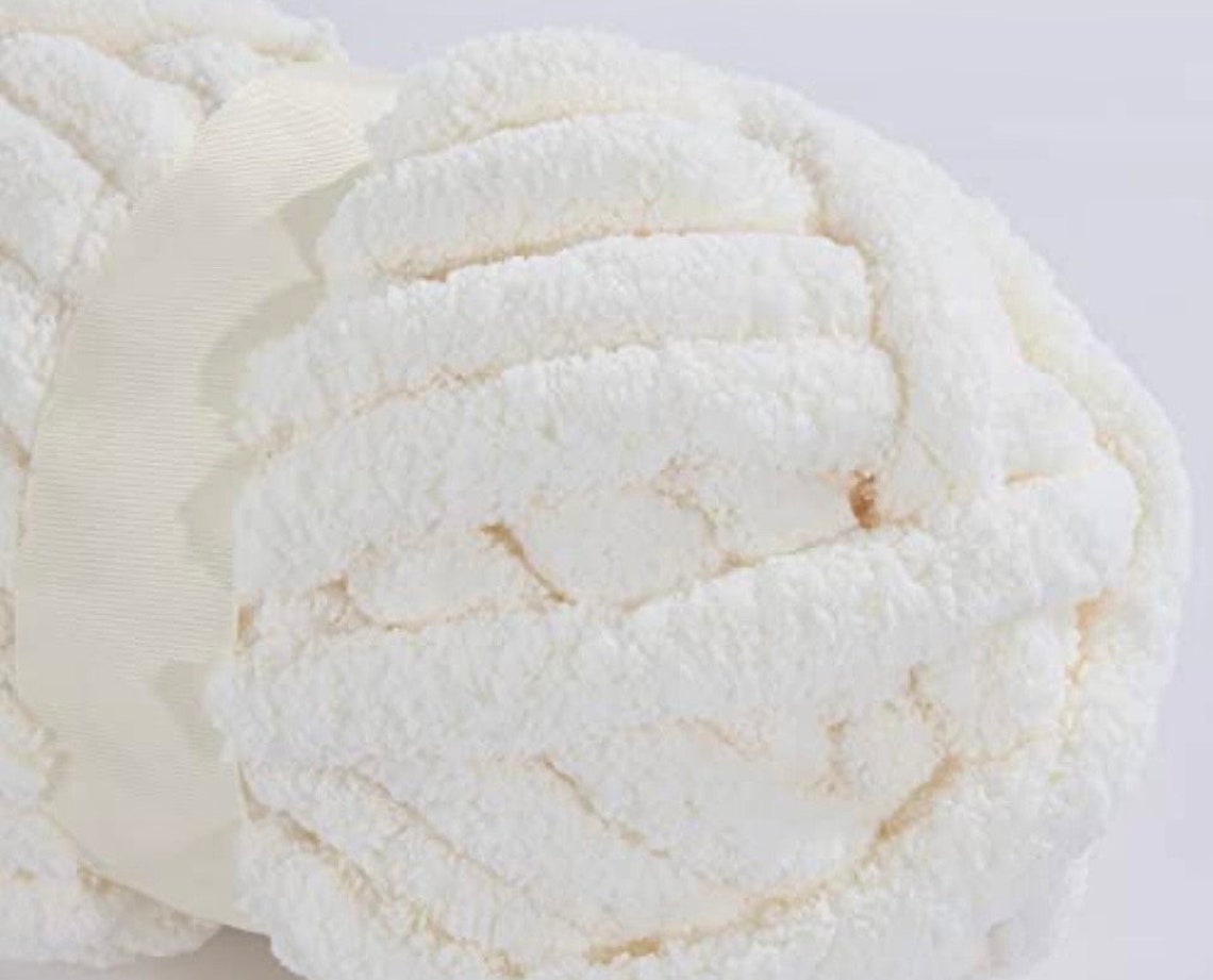 Super Bulky Chunky Chenille Yarn Giant Puffy Plush Yarn for Arm Knitting Super Soft Giant Yarn
