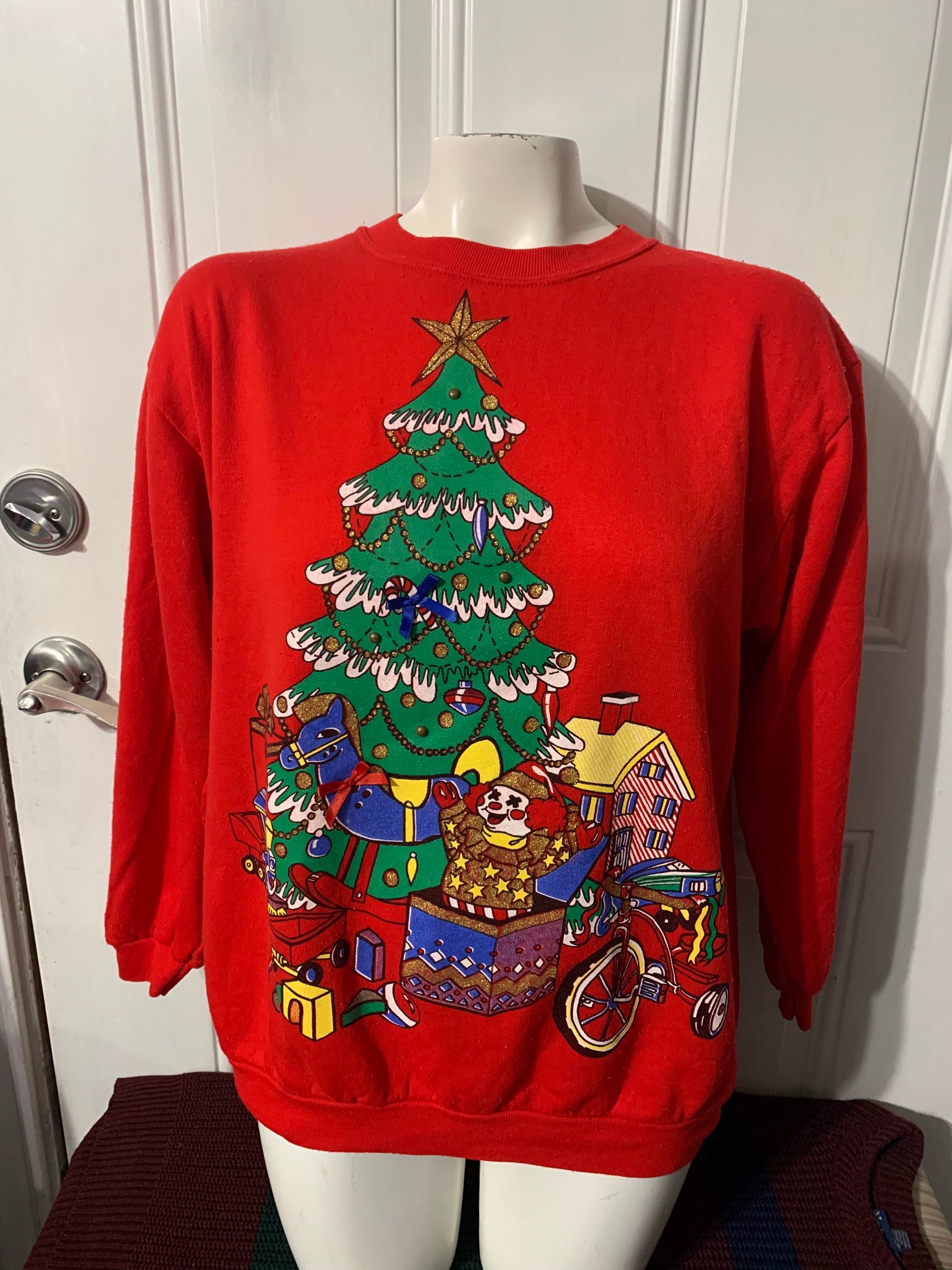 Vintage 90s Christmas Tree Sweater Size Medium, Christmas Ugly Sweater. 
