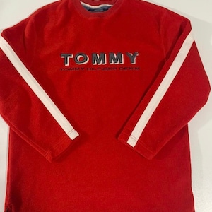 Vintage 90’s Tommy Hilfiger Crewneck pullover fleece sweatshirt size Small for men, Streetwear, Retro, Red Fleece.