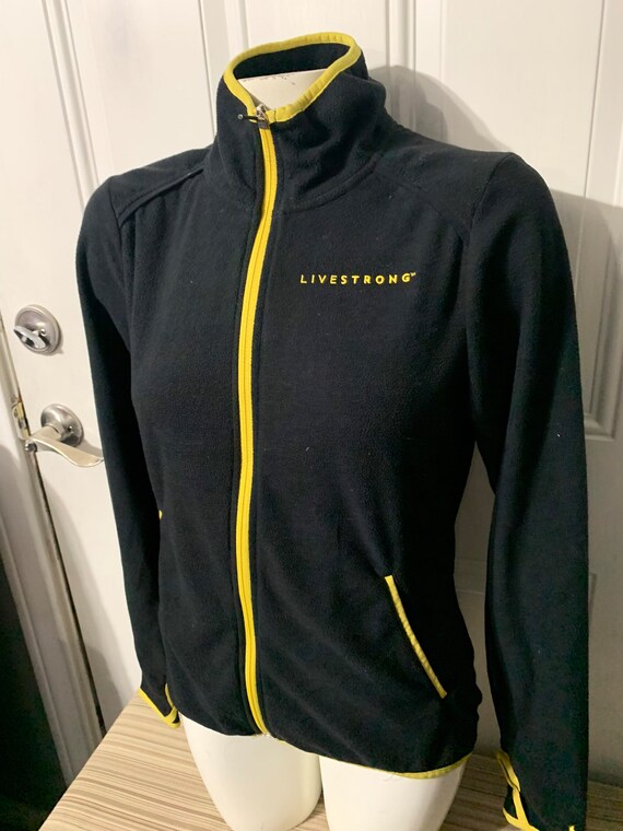 nike livestrong quarter zip