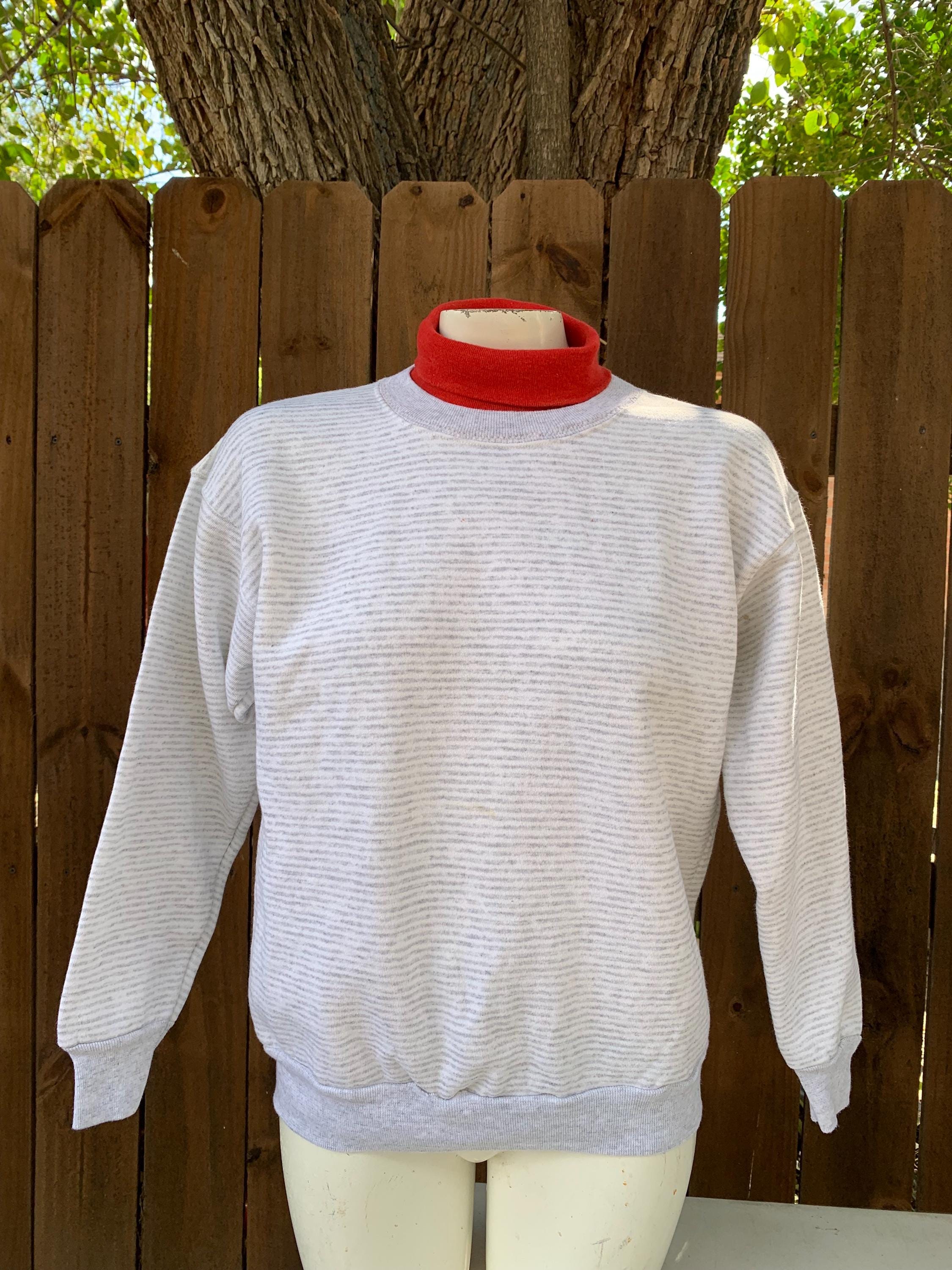 1989-1990s Vintage Plain Red Turtleneck Sweatshirt Size M Petite