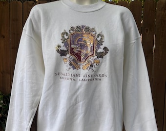 Sudadera vintage de los años 90 Sebastiani Vineyards Sonoma California con cuello redondo para mujer, talla grande, color blanco/dorado.