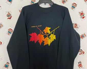90s vintage “Autumn in New Hampshire” sweatshirt size L .