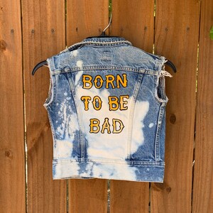 Veste en jean personnalisée « Born to be bad » vintage des années 70 par Lee Taille XS