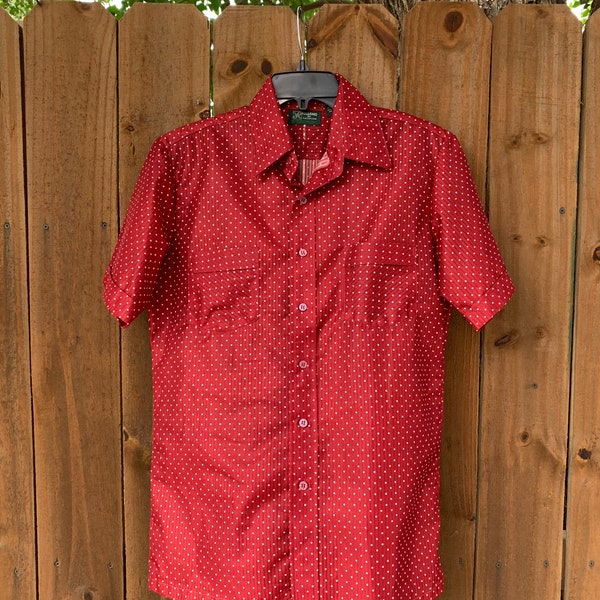 Vintage 80-90s Haband of Paterson red/beige polka dots short sleeve shirt, True Vintage men’s guayabera size Medium RN57026.