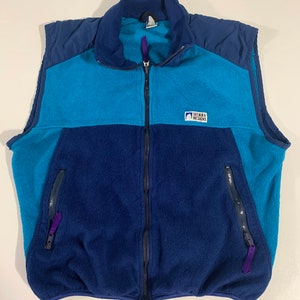 Vintage 90’s Sierra Designs fleece vest size XL for men.