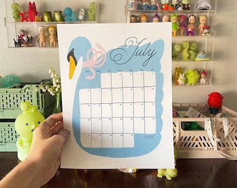 Downloadable July Swan Calendar PDF Sheet